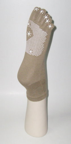 TOE SOCK WITH NON-SKID PRINT WITH HEEL CUP